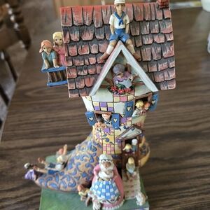Jim Shore "There was an old woman who lived in a shoe" figurine